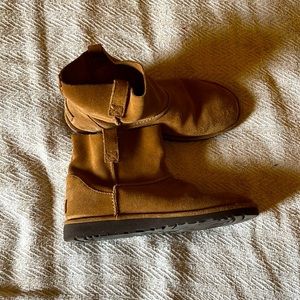 UGG unlined Short Boot